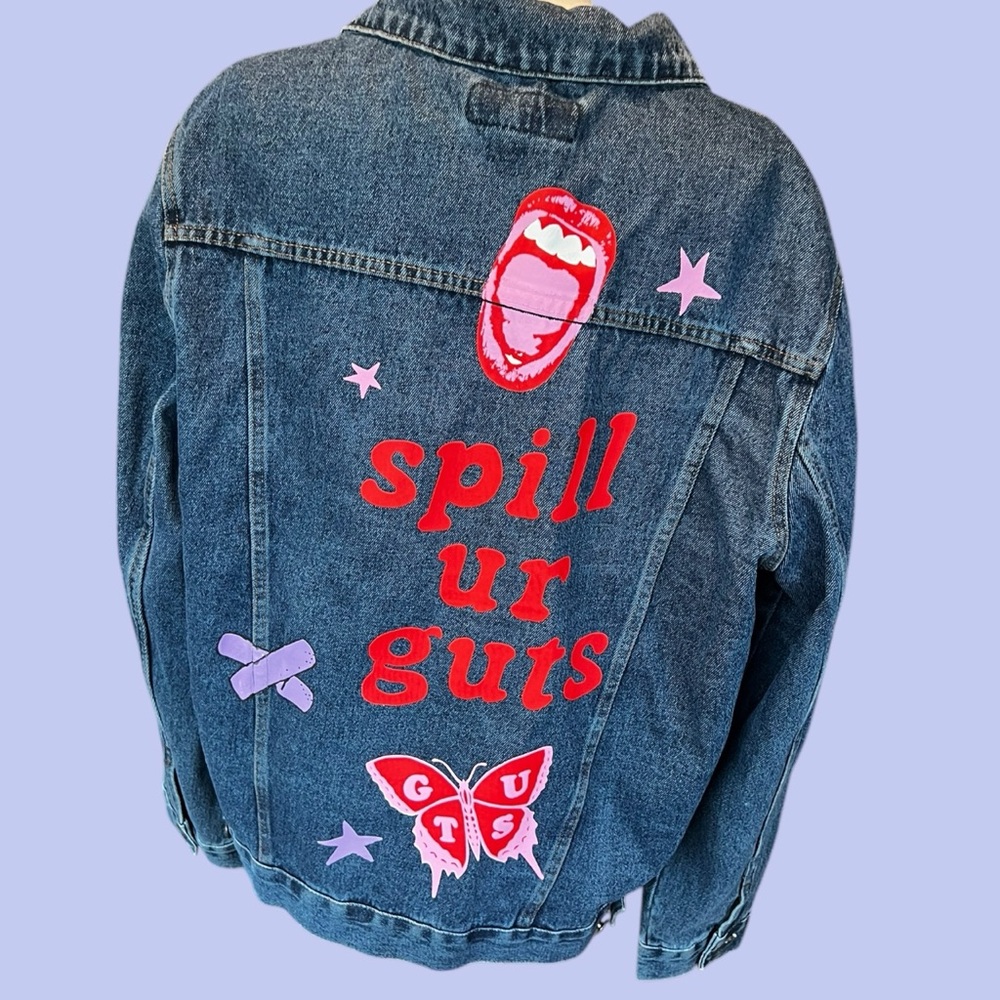 Olivia Rodrigo , Never worn “Spill ur guts” denim jacket (Oversized) M